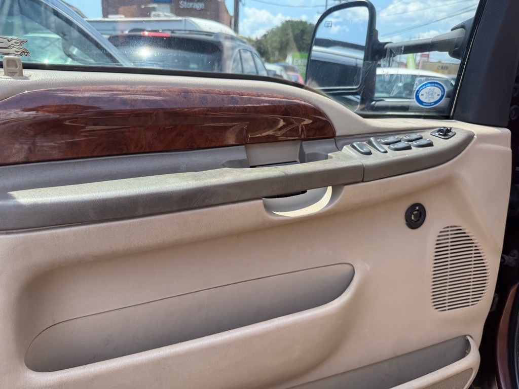 2001 Ford Excursion Image 19