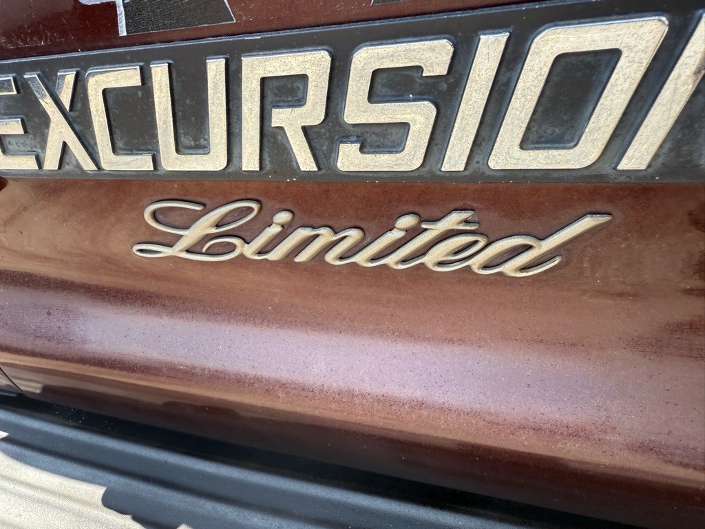 2001 Ford Excursion Image 27