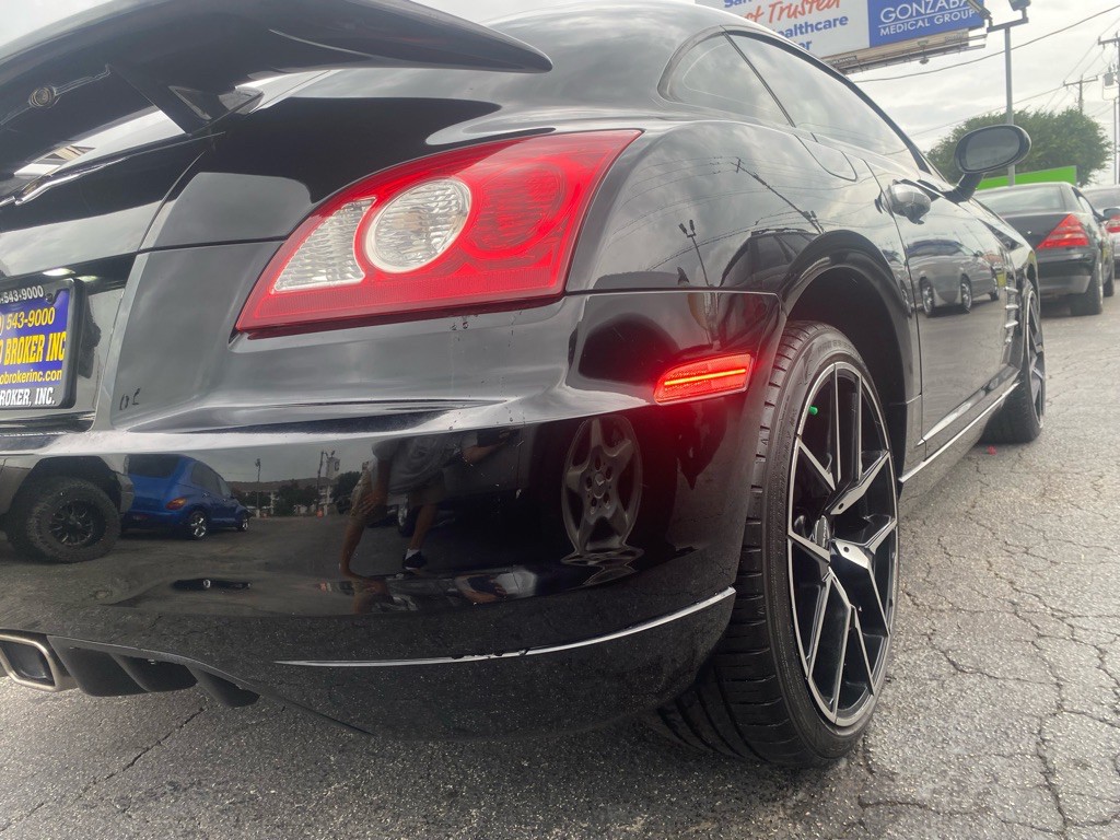 2005 Chrysler Crossfire Image 4