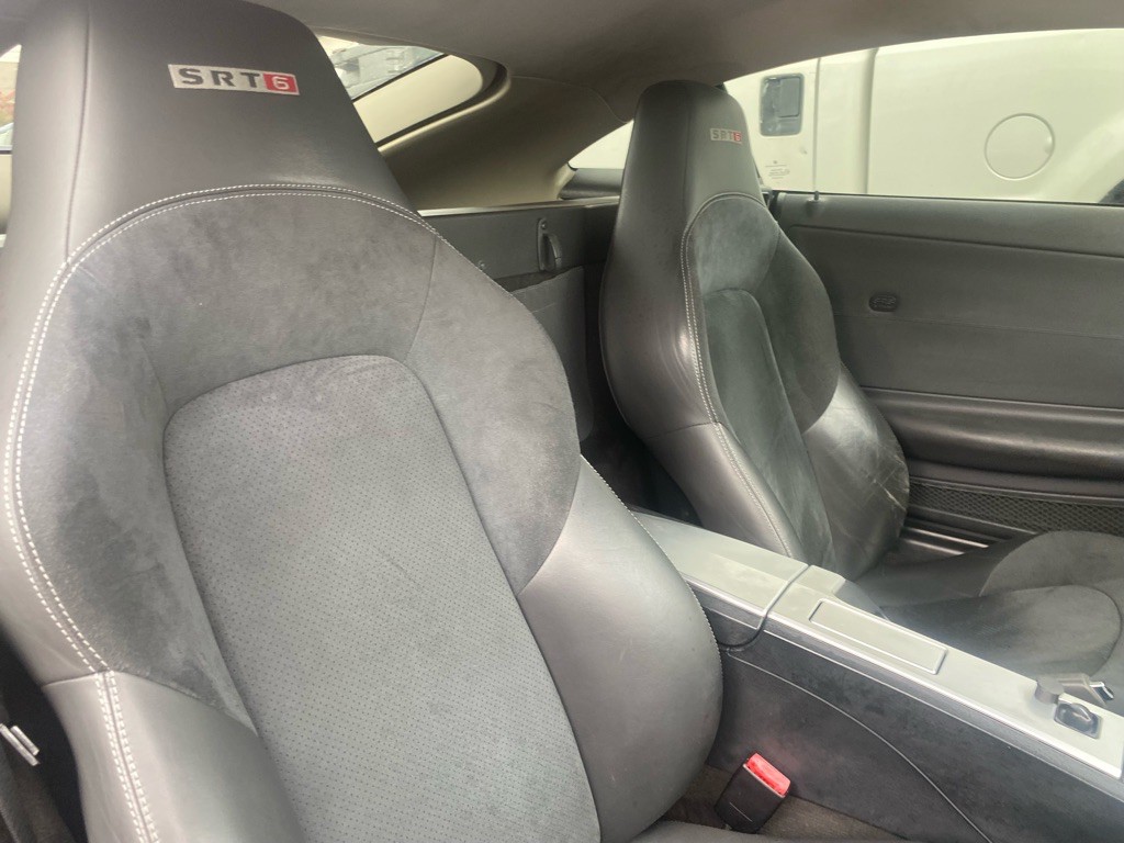 2005 Chrysler Crossfire Image 22