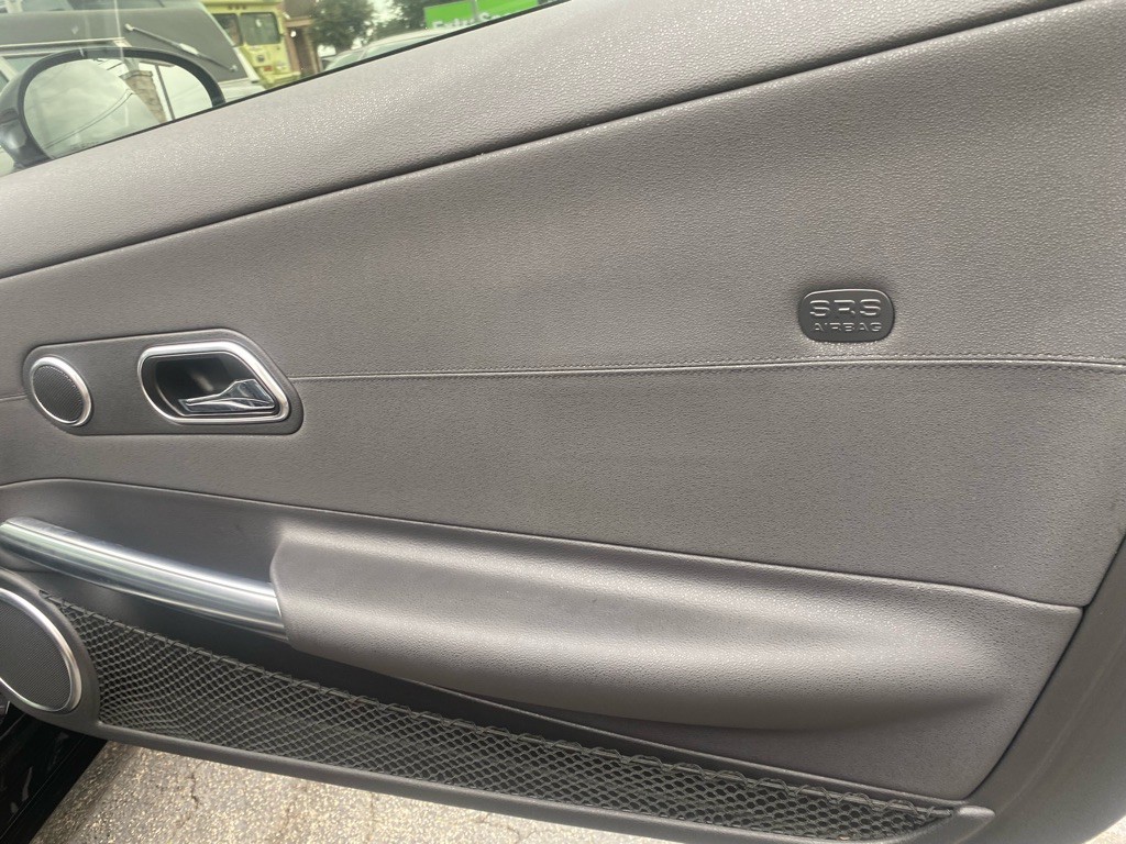 2005 Chrysler Crossfire Image 23