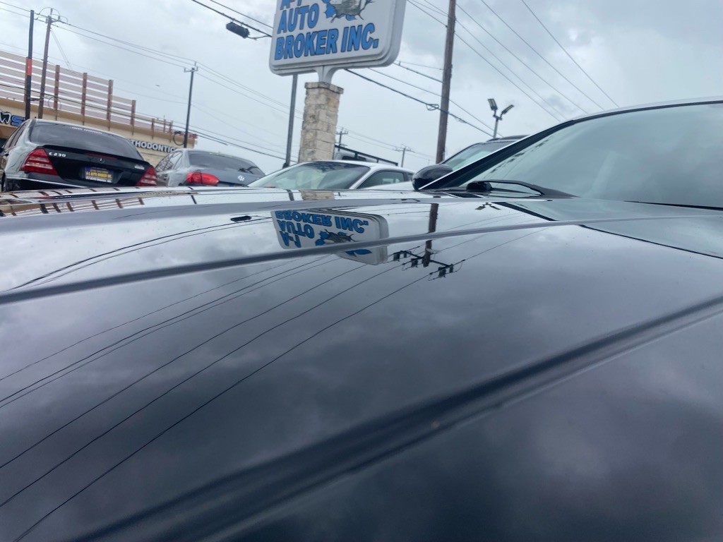 2005 Chrysler Crossfire Image 40