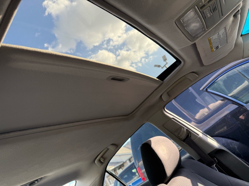 2009 Toyota Camry Image 32