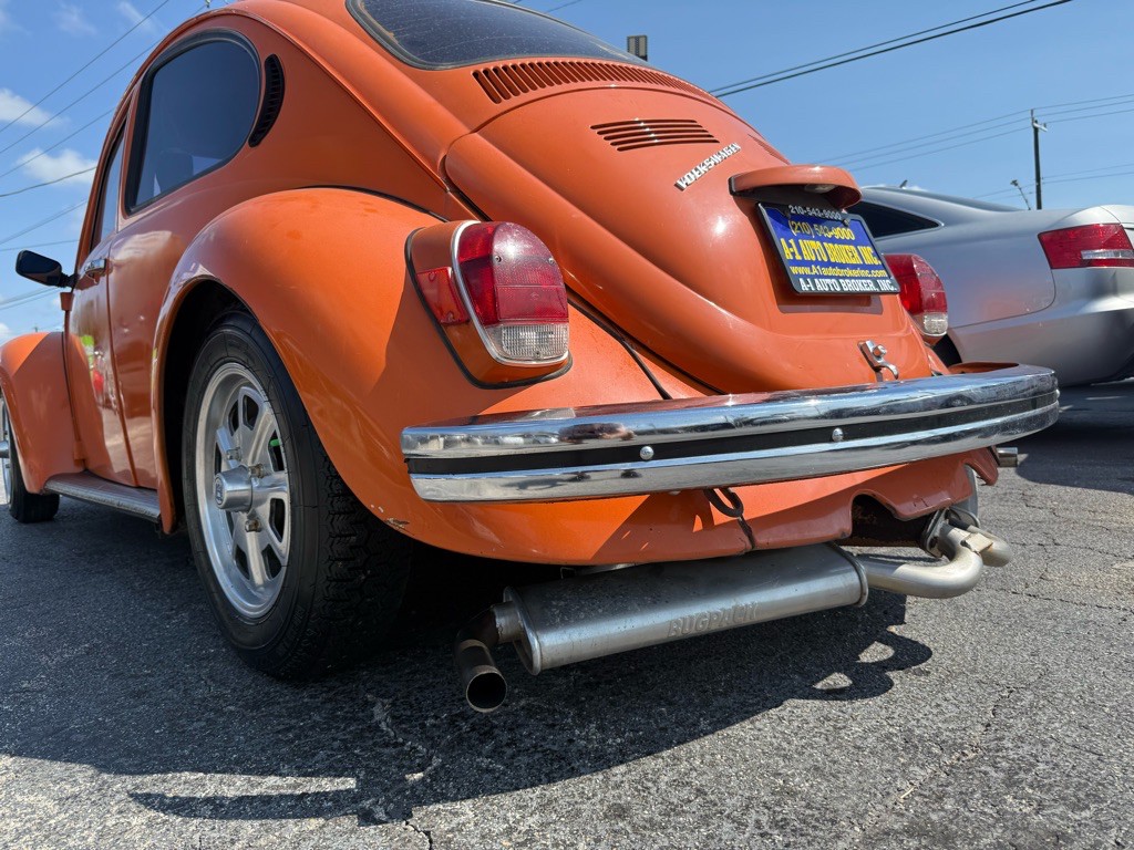 1971 Volkswagen Beetle Image 2