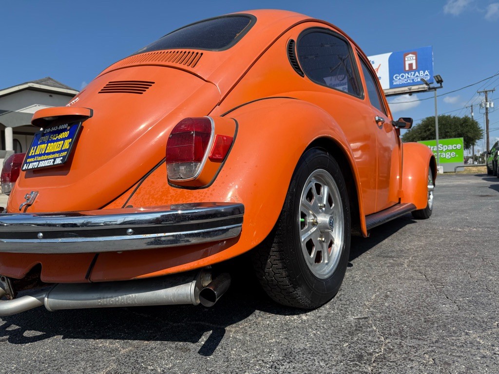 1971 Volkswagen Beetle Image 4