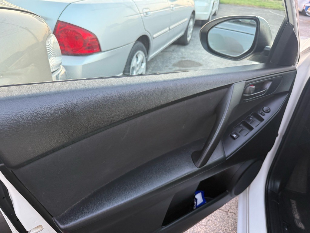 2010 Mazda Mazda3 Image 7