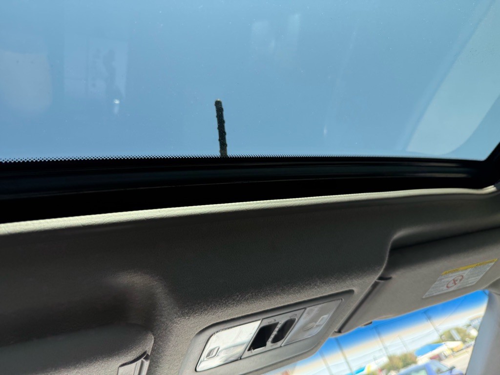 2004 Nissan Murano Image 36