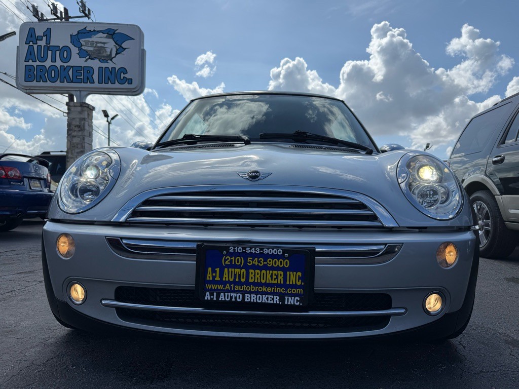 2006 MINI Cooper Image 6