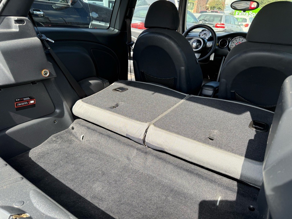 2006 MINI Cooper Image 13