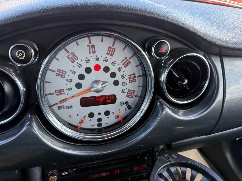 2006 MINI Cooper Image 17
