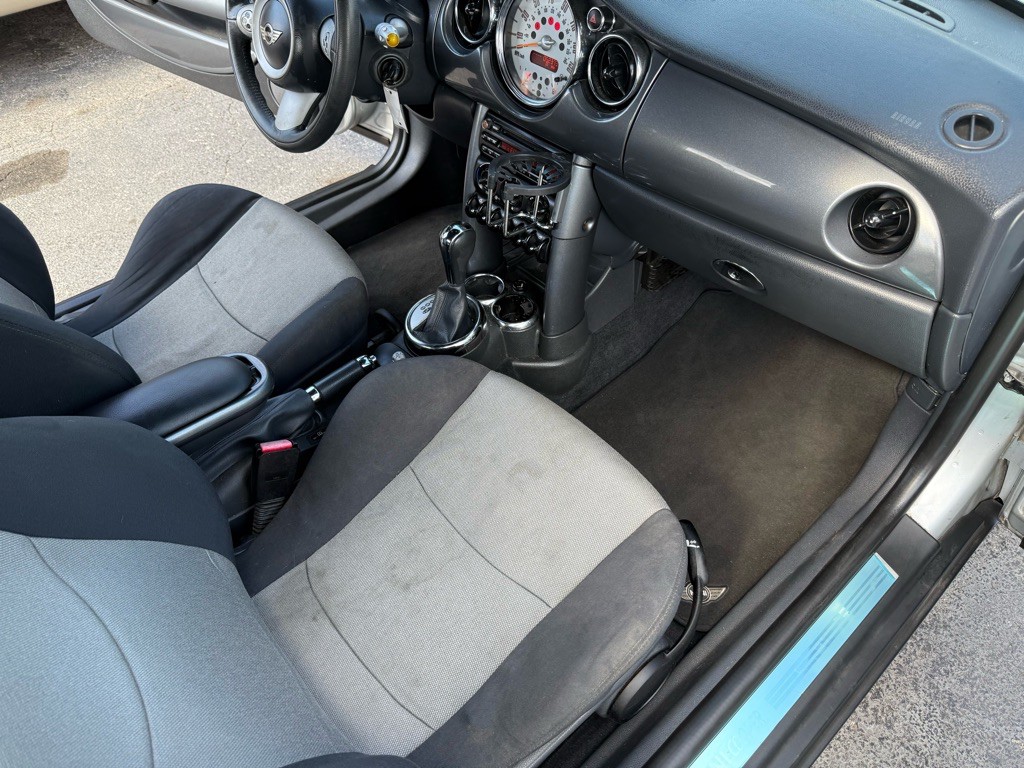 2006 MINI Cooper Image 43