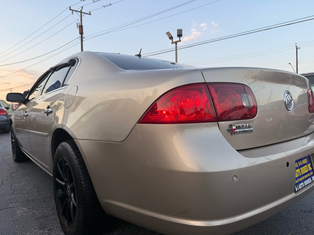 2006 Buick Lucerne Image 2