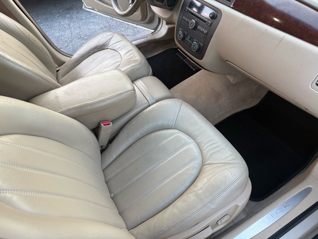 2006 Buick Lucerne Image 10