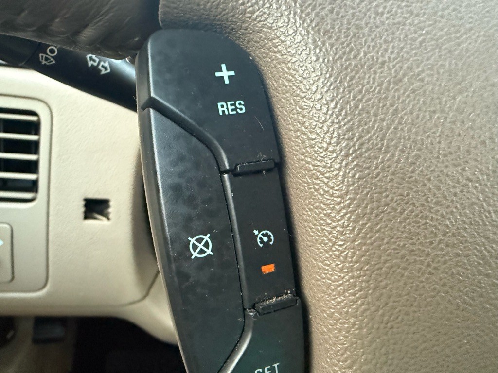 2006 Buick Lucerne Image 26