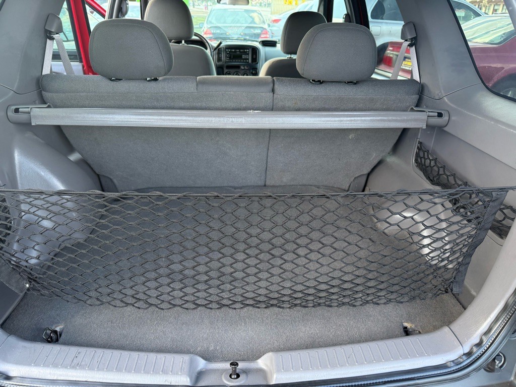 2002 Ford Escape Image 10