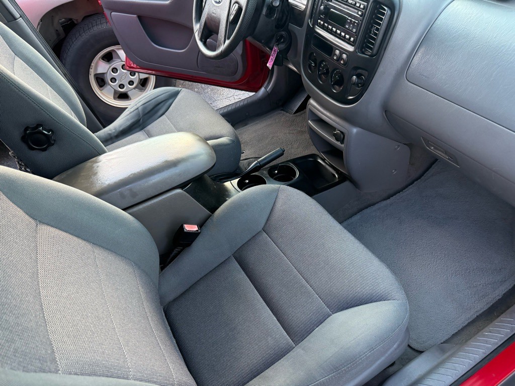 2002 Ford Escape Image 11