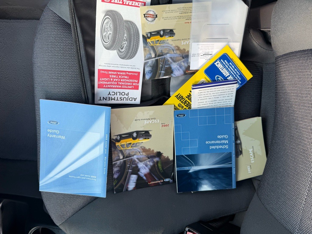 2002 Ford Escape Image 17