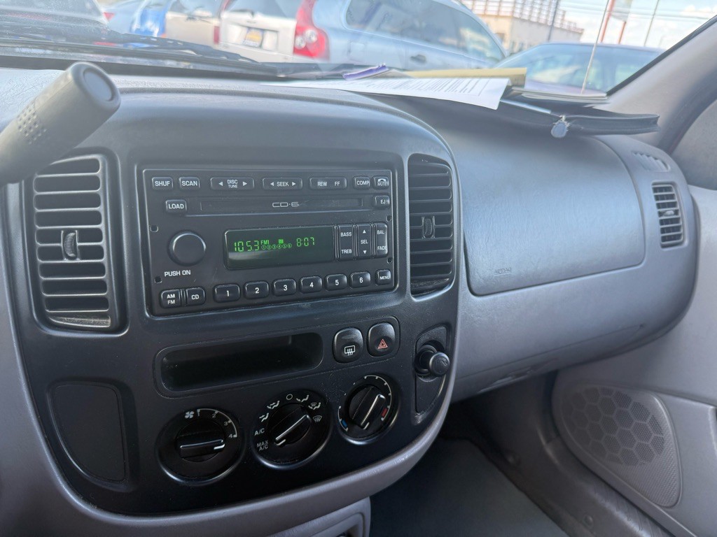 2002 Ford Escape Image 27