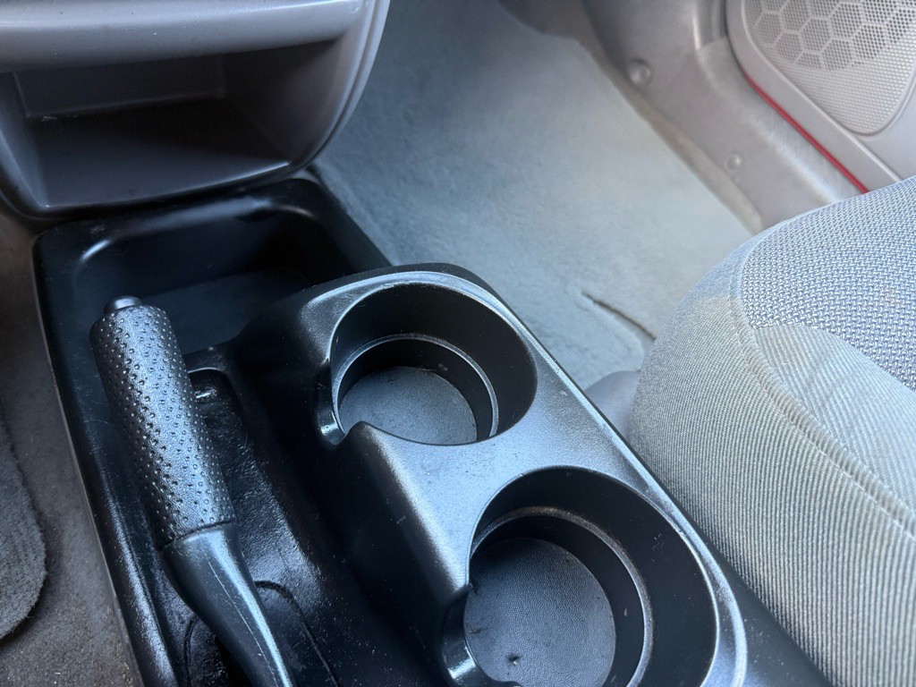 2002 Ford Escape Image 29