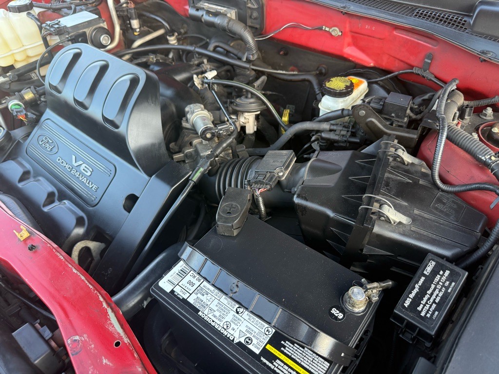2002 Ford Escape Image 41