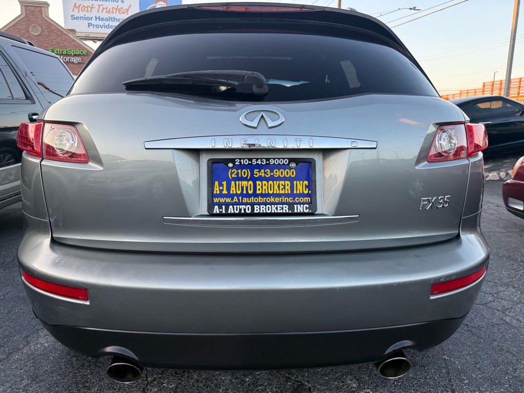 2006 INFINITI FX35 Image 3