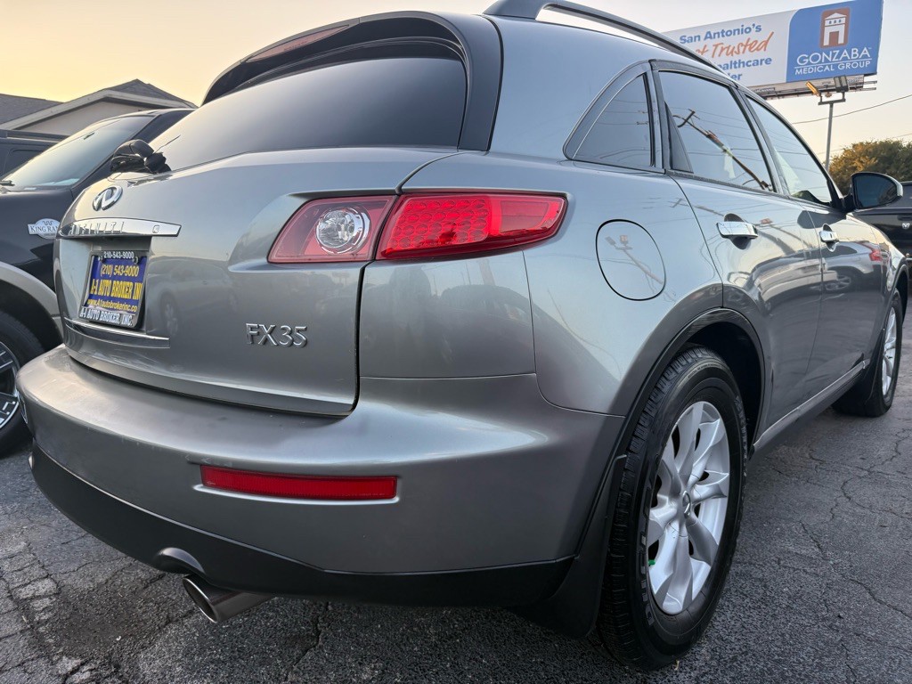 2006 INFINITI FX35 Image 4