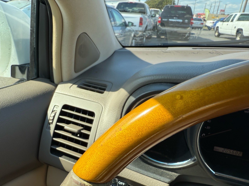 2004 Lexus RX Image 9