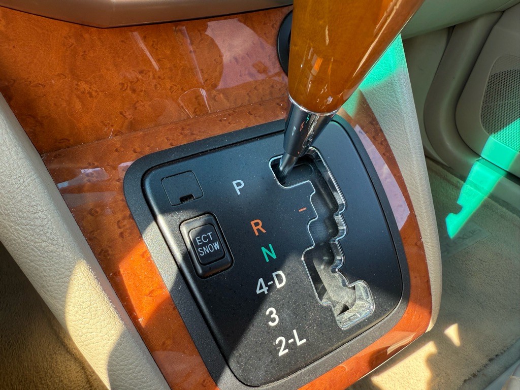 2004 Lexus RX Image 19