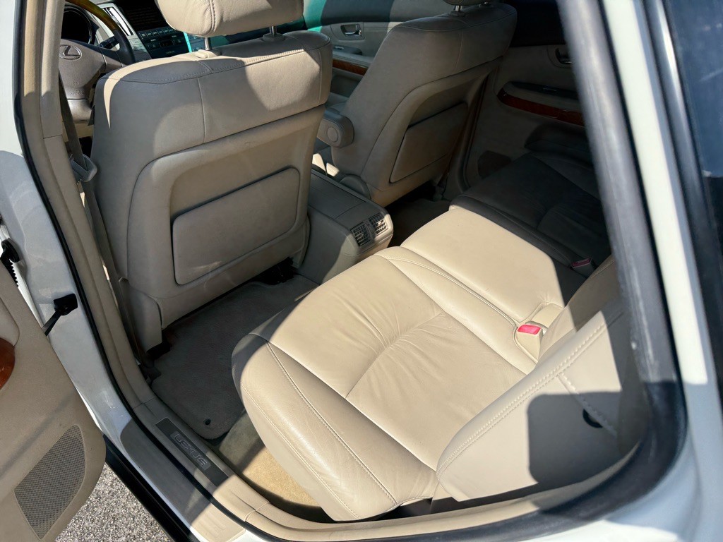 2004 Lexus RX Image 34