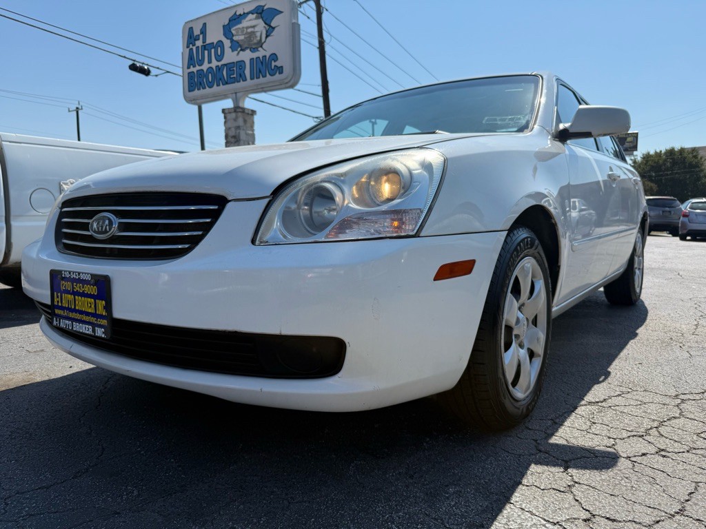 2008 Kia Optima Image 1