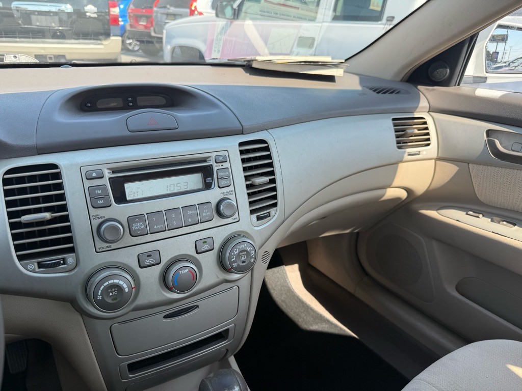 2008 Kia Optima Image 28