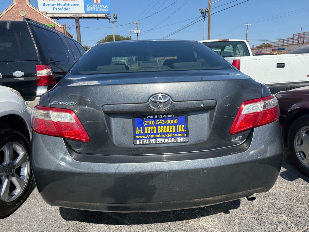 2007 Toyota Camry Image 2
