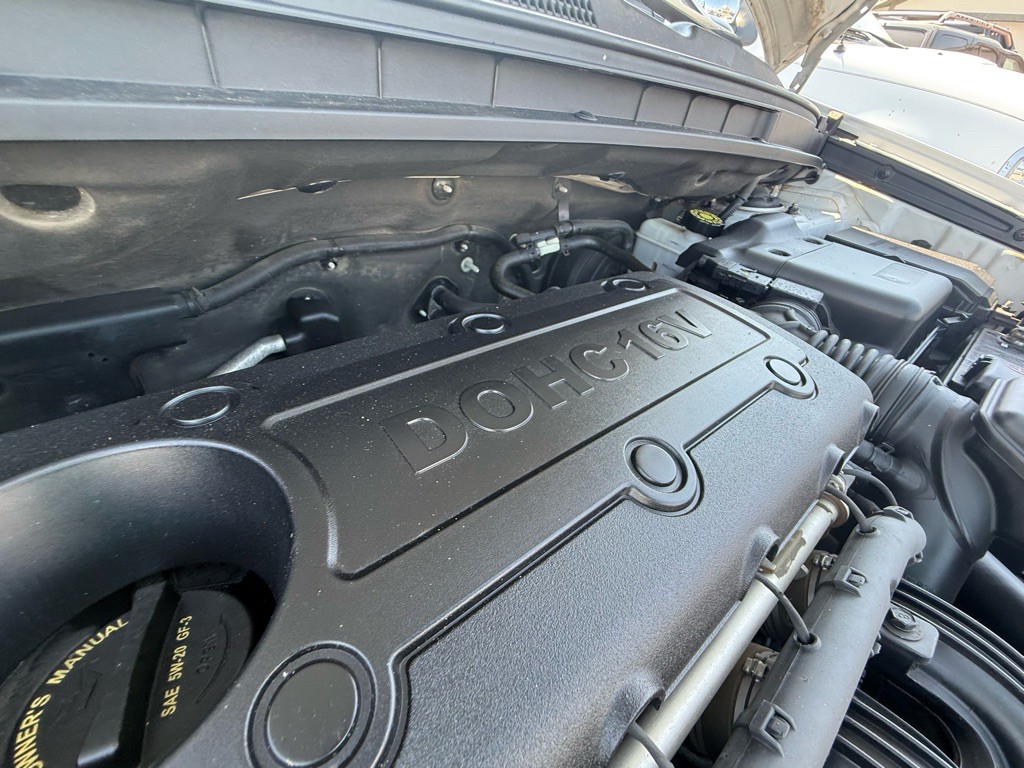 2008 Kia Rondo Image 33