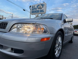 Image for 2004 Volvo V40 1.9T ID: 6910568