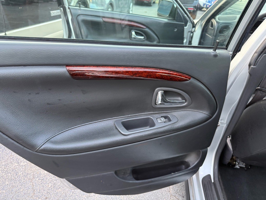 2004 Volvo V40 Image 13