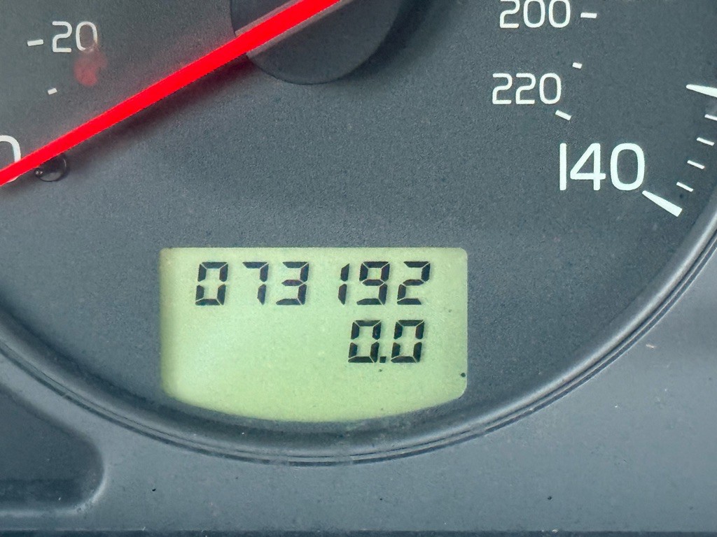 2004 Volvo V40 Image 28