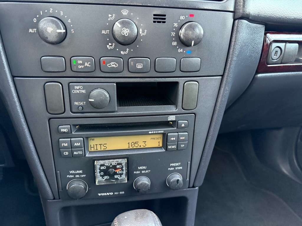 2004 Volvo V40 Image 31