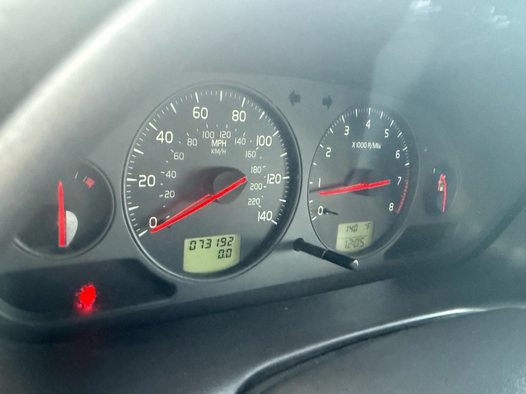 2004 Volvo V40 Image 35