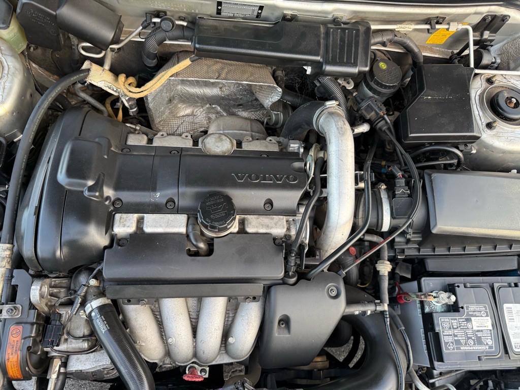2004 Volvo V40 Image 45