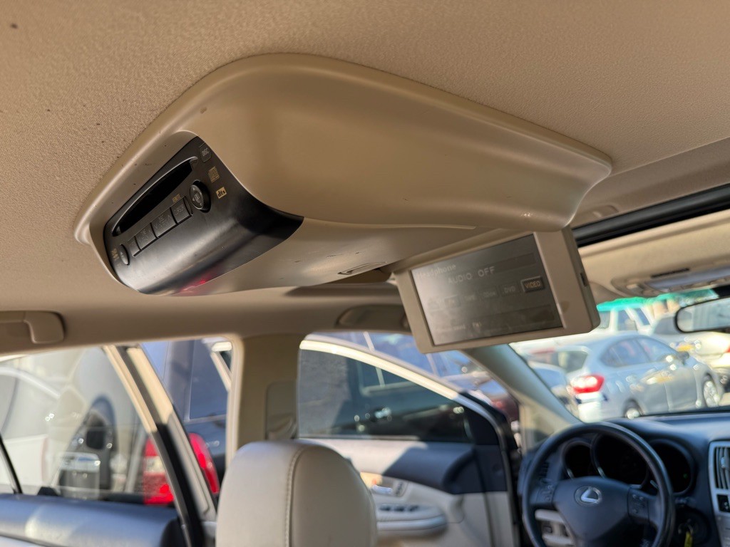 2006 Lexus RX Image 24