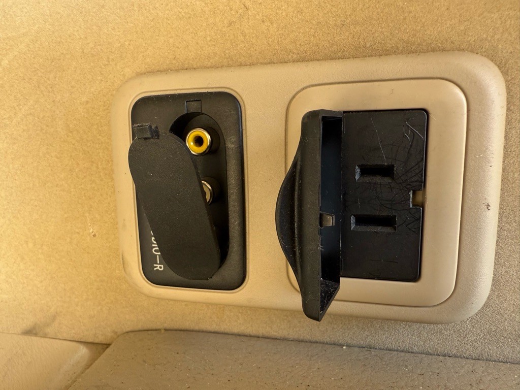 2006 Lexus RX Image 32
