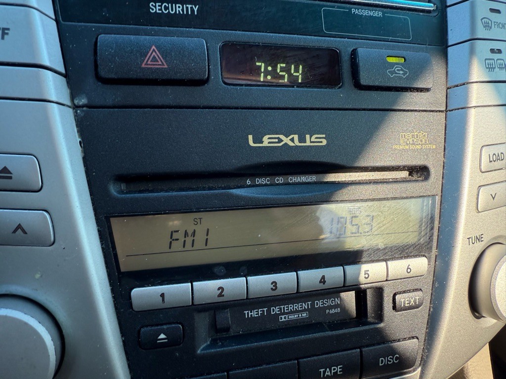 2006 Lexus RX Image 37