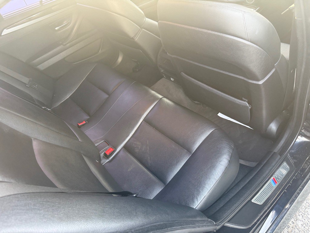 2011 BMW 5 Series Image 12
