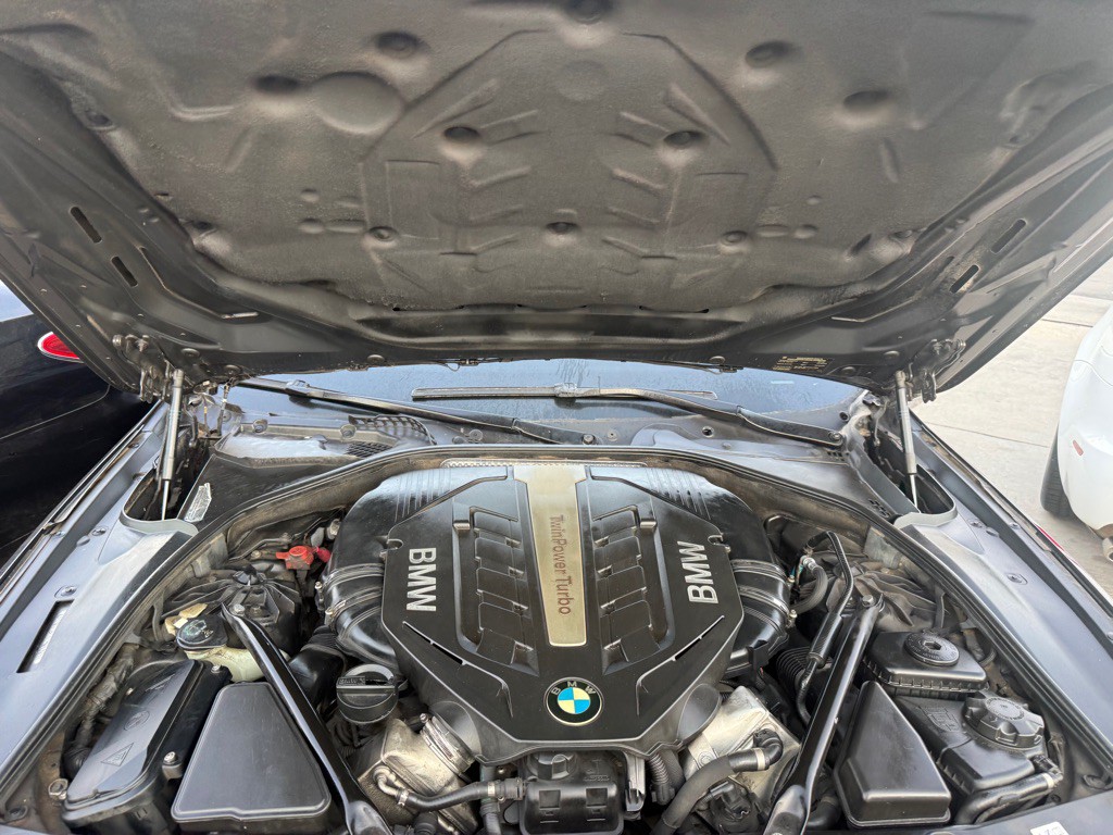 2011 BMW 5 Series Image 65