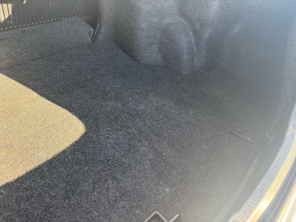 2016 Toyota Camry Image 10