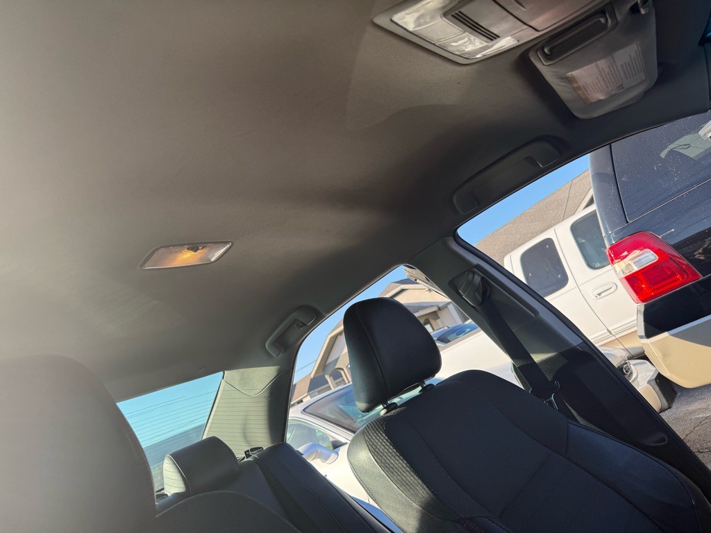 2016 Toyota Camry Image 16