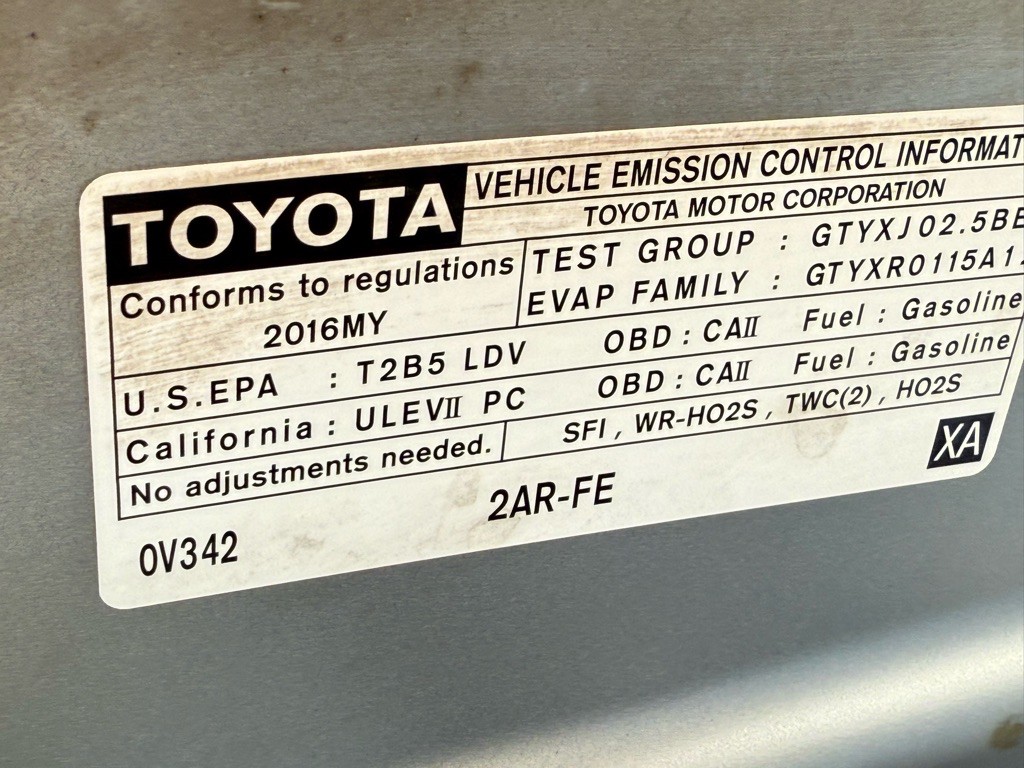 2016 Toyota Camry Image 40
