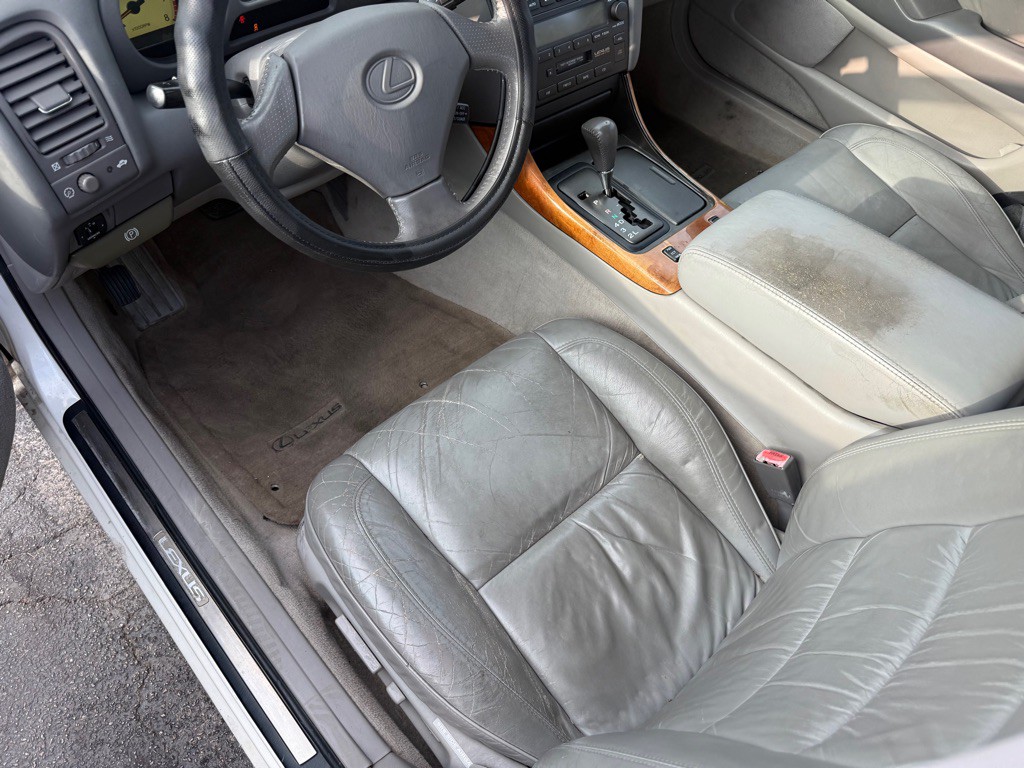 1999 Lexus GS Image 7