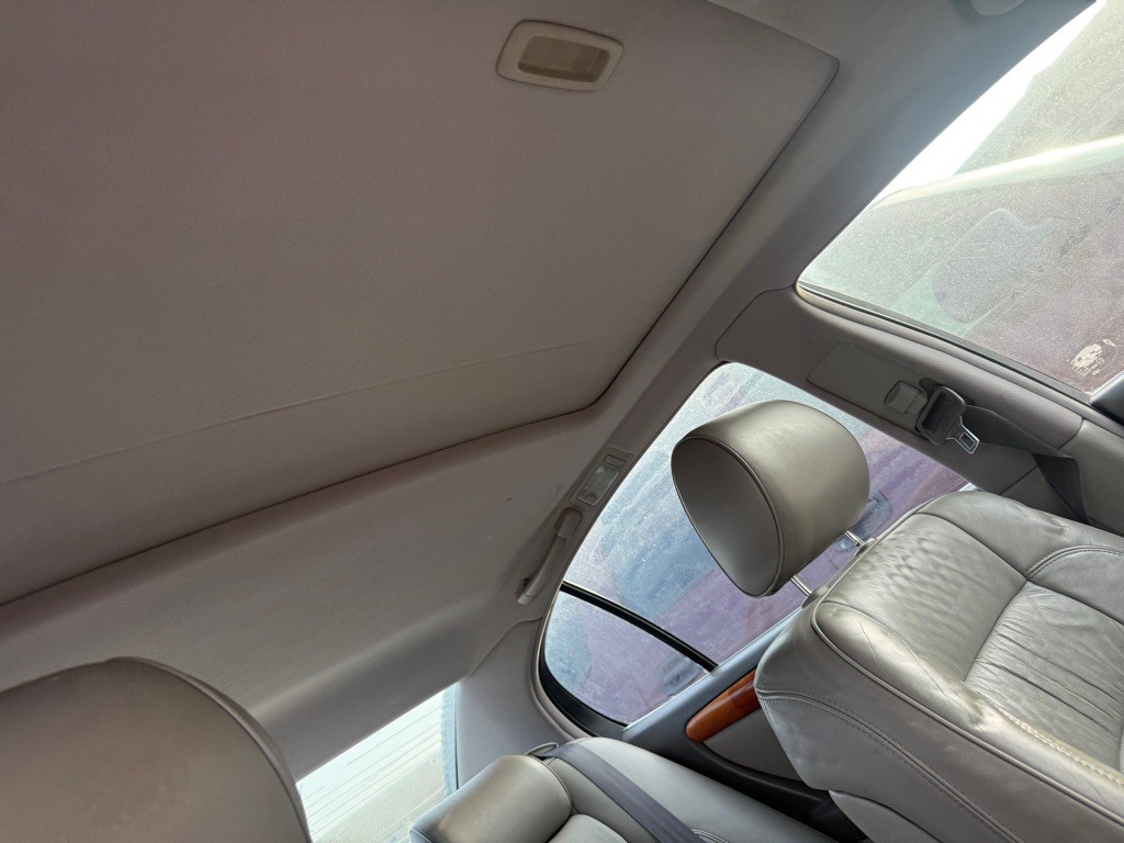 1999 Lexus GS Image 13