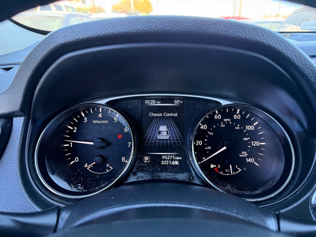 2015 Nissan Rogue Image 9